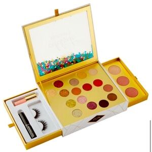 Limited edition, PUR Celebrate selfie. Sweet 16 Collector set.